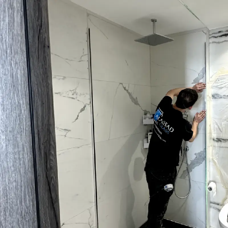 Glass shower (2)